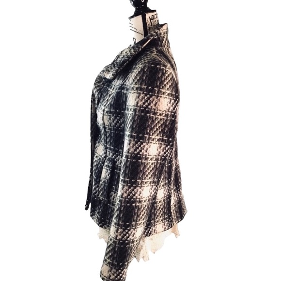 H&M - Wool & Nylon Blend Pea Coat - 6 - Picture 2 of 14